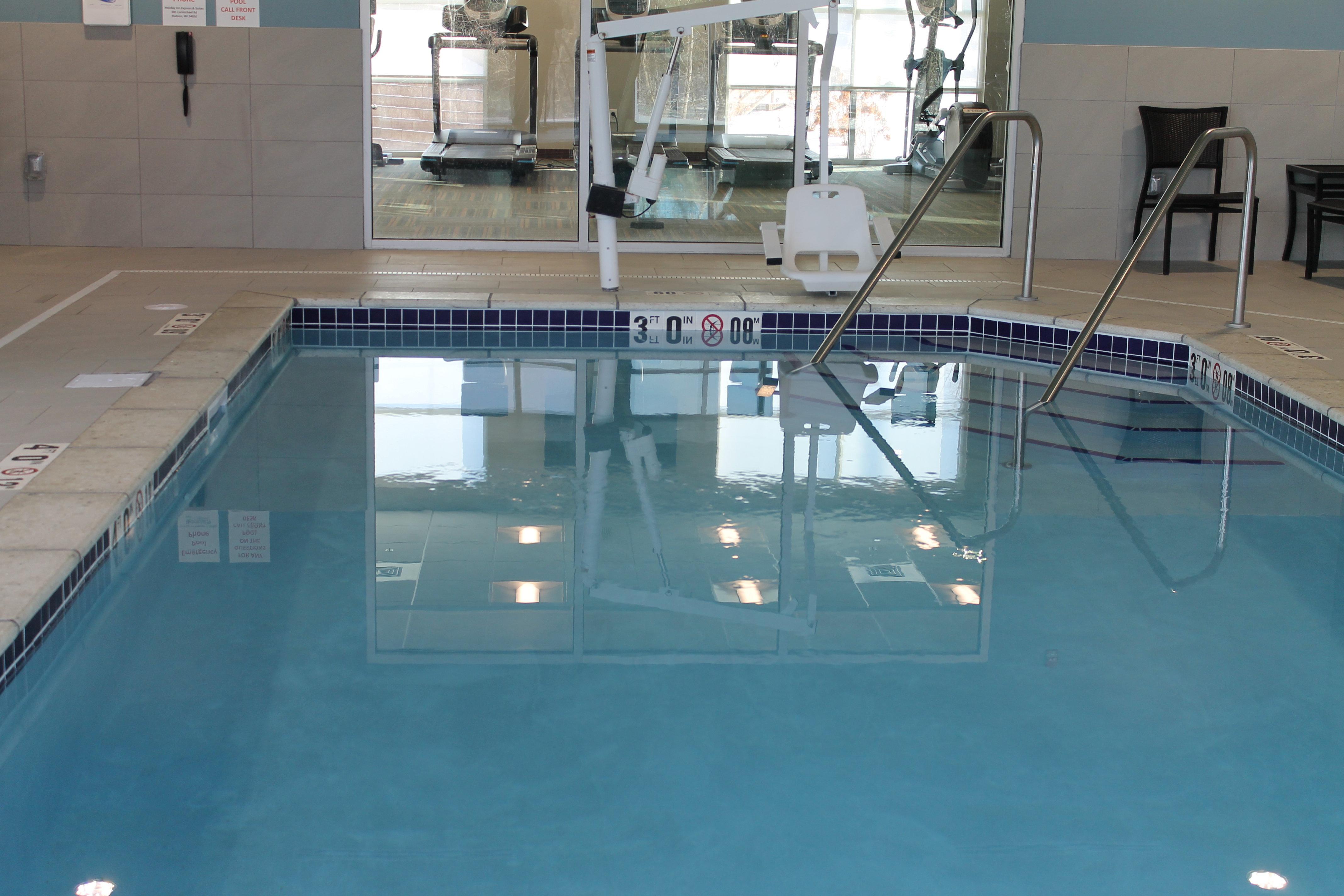 Holiday Inn Express & Suites - Hudson I-94 By Ihg Luaran gambar